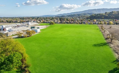 Land in Gilroy, California, United States 1