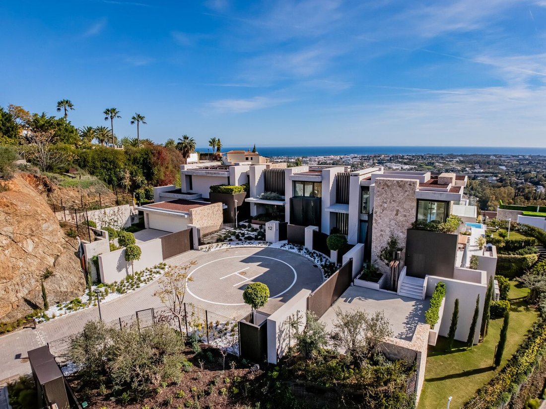 Villa in Benahavis, Andalusia, Spain 1 - 16582301