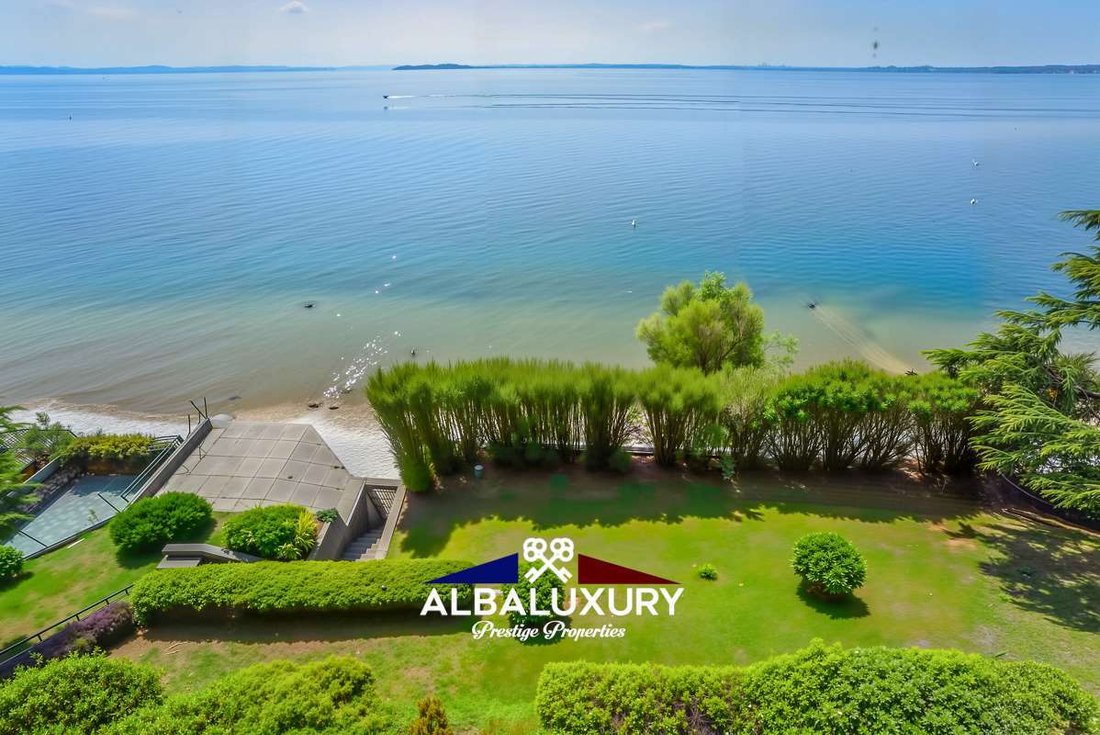 Villa in Moniga del Garda, Lombardy, Italy 1 - 16605970