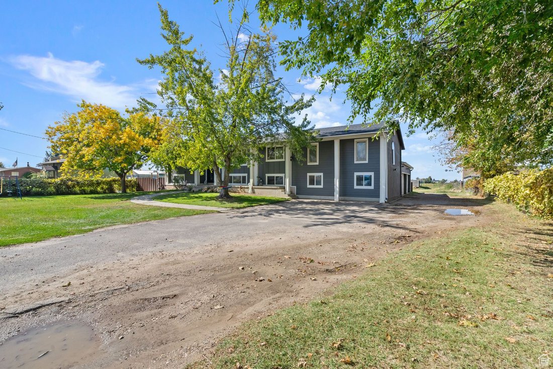 House in Clearfield, Utah, United States 2 - 16592557