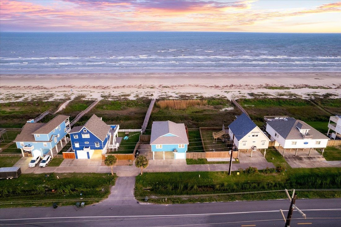 House in Galveston, Texas, United States 4 - 16588435