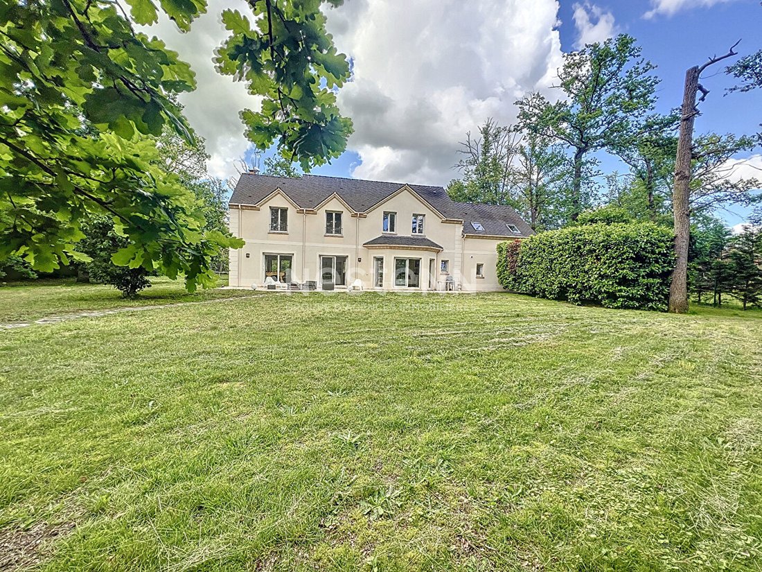 House in Ouest, Lamorlaye, France 2 - 16603566