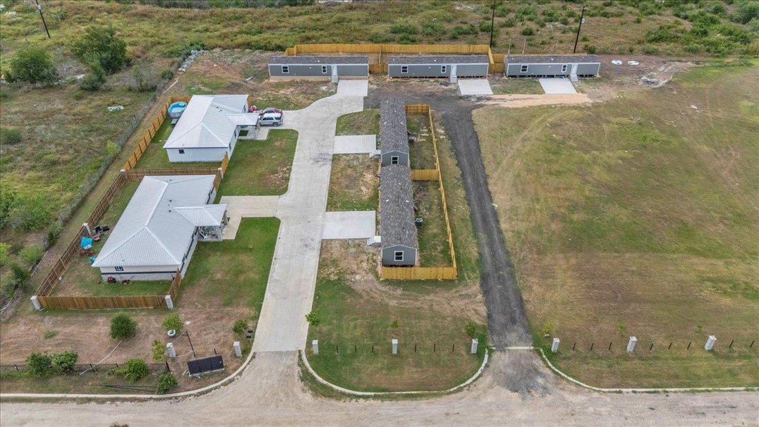 Kyle, Texas, United States 3 - 16596421