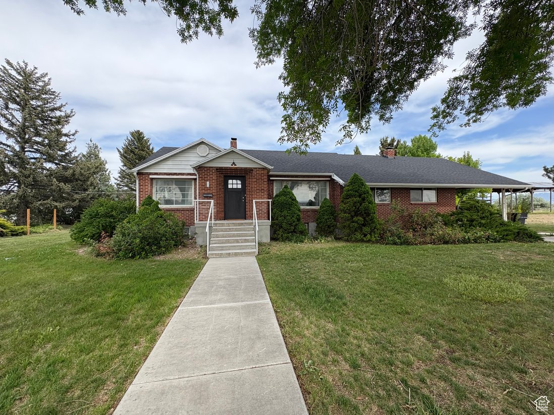 Tremonton, Utah, United States 1 - 16595808