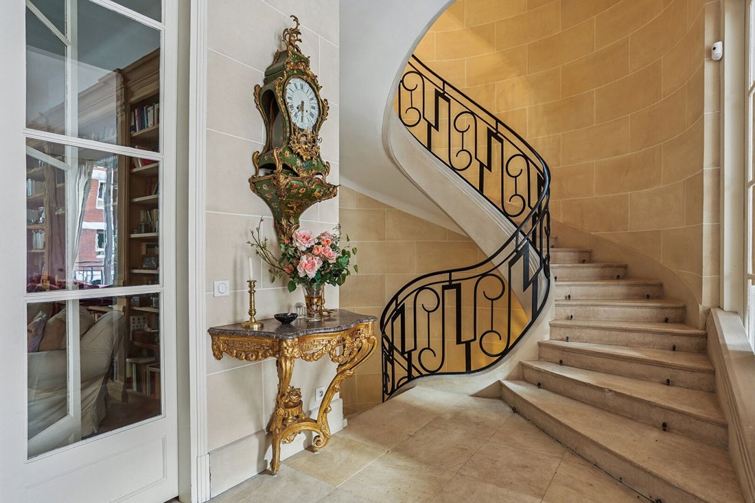 Townhouse in La Plaine des Sablons, Neuilly-sur-Seine, France 4 - 16582316