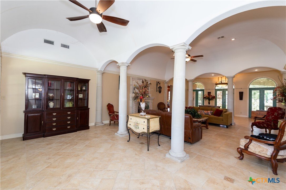 House in Yoakum, Texas, United States 4 - 16584623