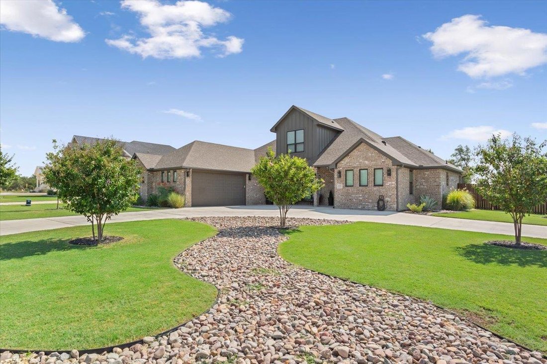 House in Salado, Texas, United States 3 - 16596462