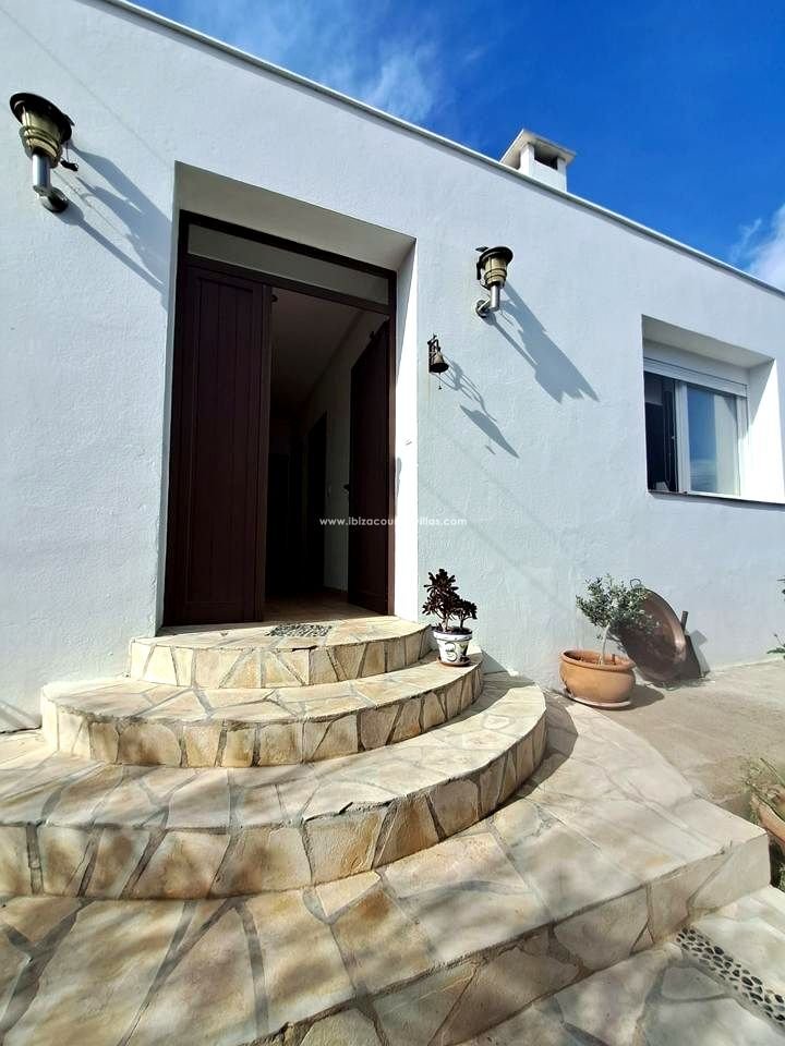 Villa in Sant Antoni de Portmany, Balearic Islands, Spain 2 - 16582145