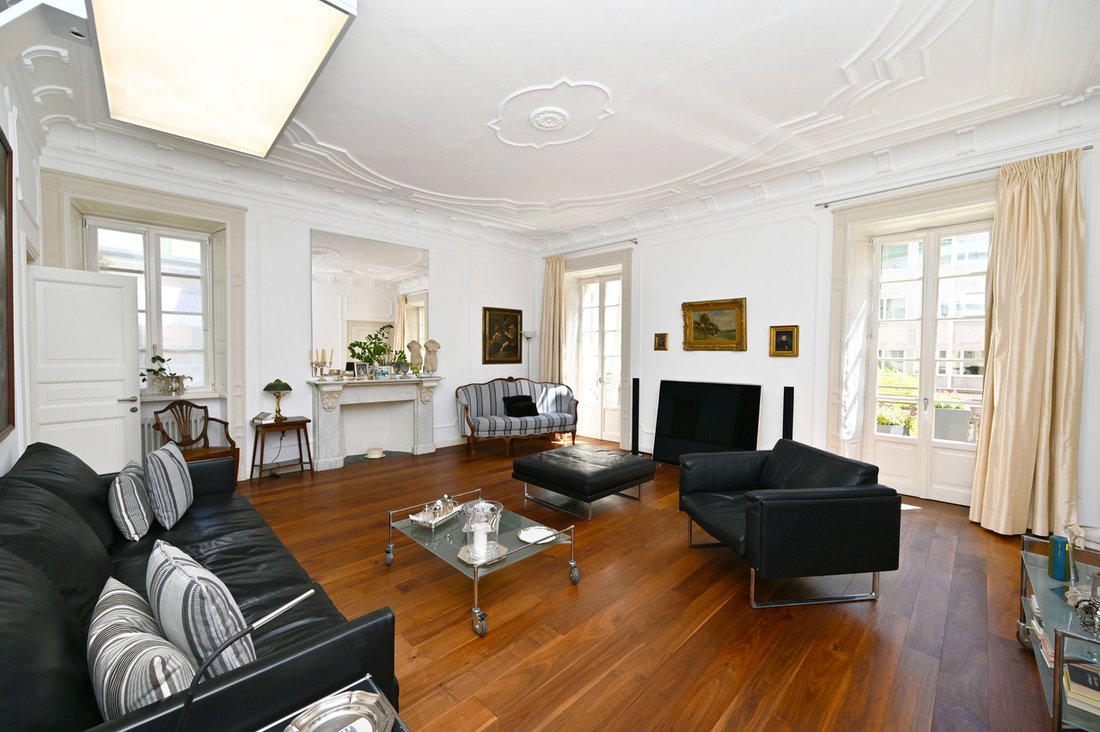 Elegant Noble Apartment For Sale In The Heart Of Lugano