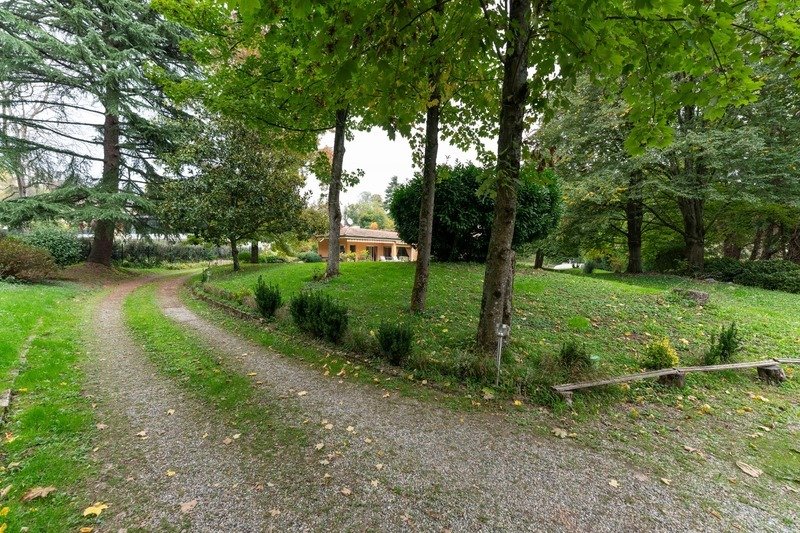 House in Saint-Cyr-au-Mont-d'Or, Auvergne-Rhône-Alpes, France 2 - 16583662