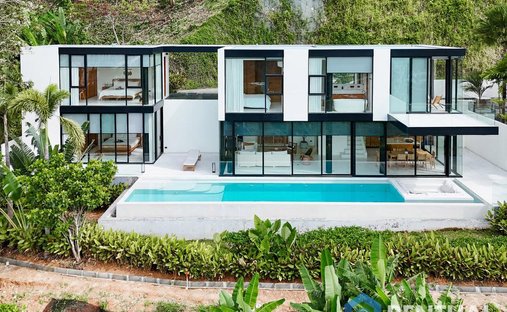 Villa in Choeng Thale, Phuket, Thailand 1
