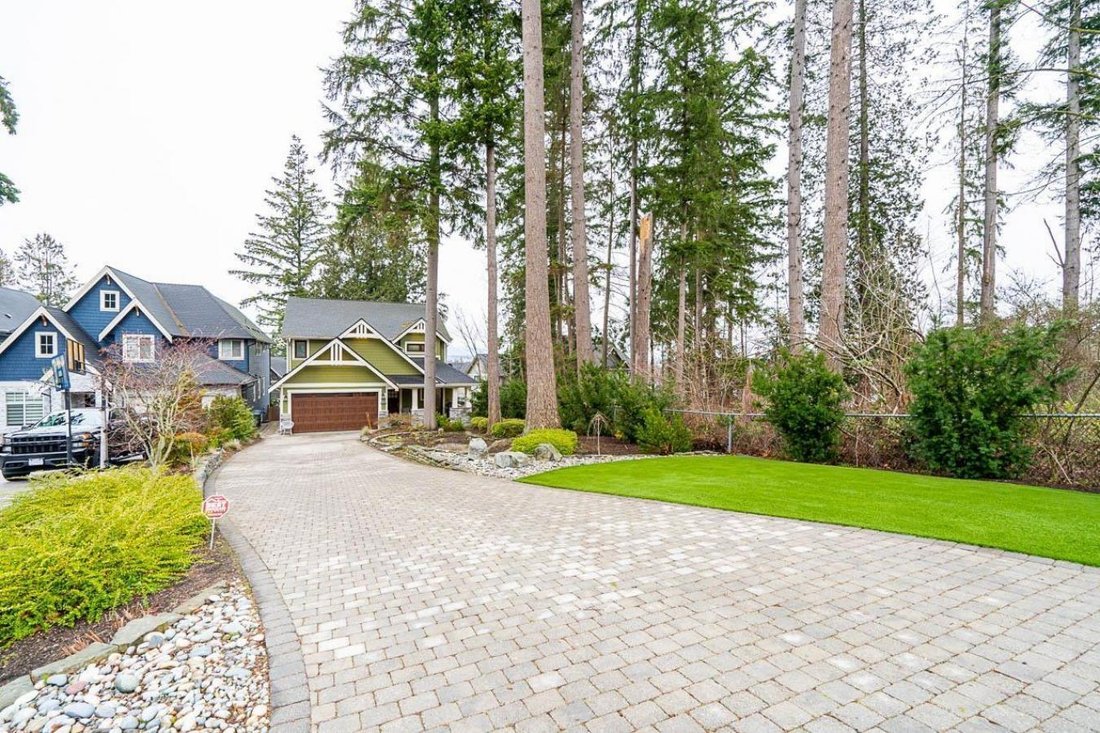 House in Surrey, British Columbia, Canada 2 - 16597880