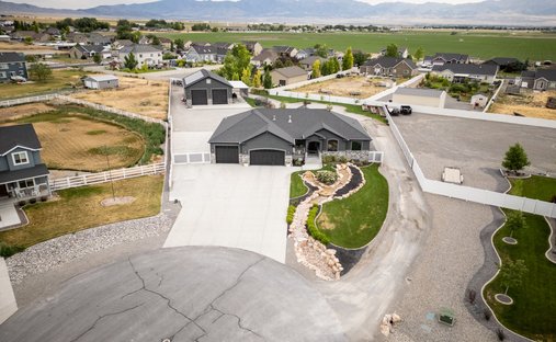 House in Erda, Utah, United States 1