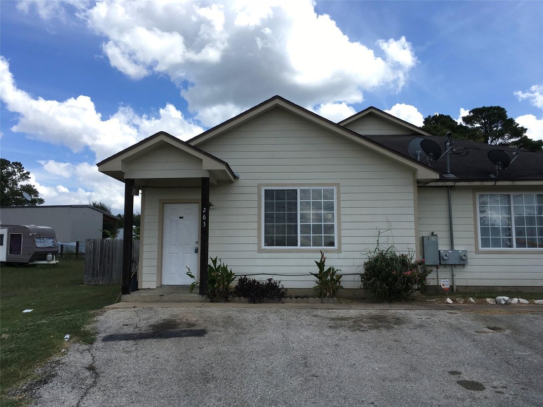Bastrop, Texas, United States 2 - 16588363