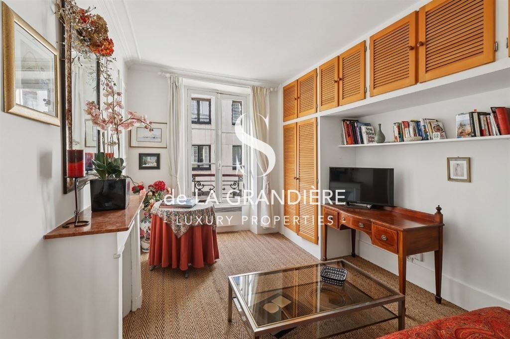 Apartment in Muette Nord, Paris 16e Arrondissement, Paris 1 - 16581997