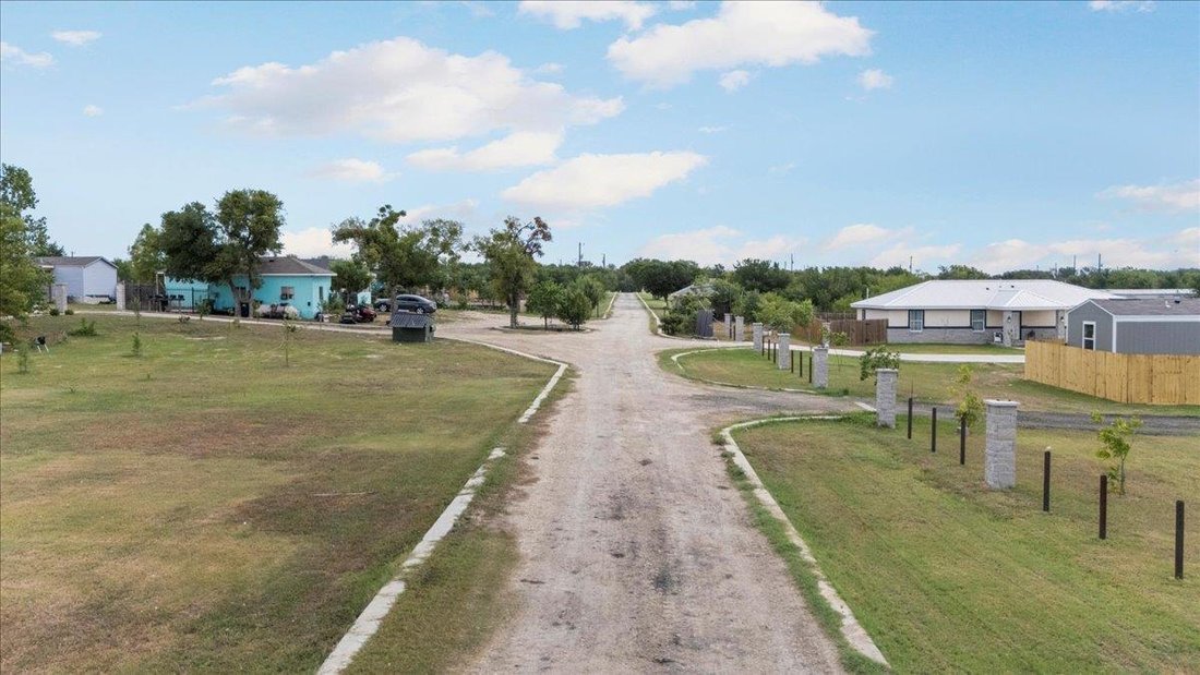 Kyle, Texas, United States 2 - 16596421