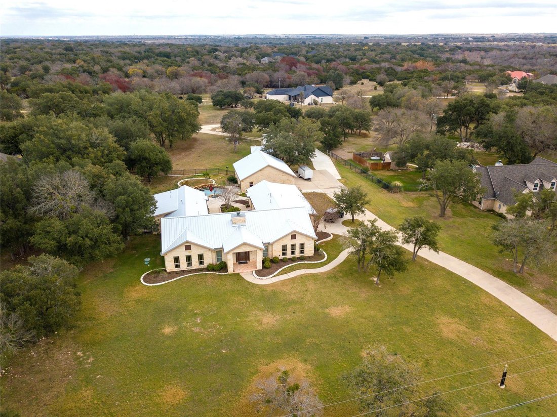 House in Salado, Texas, United States 3 - 16589159