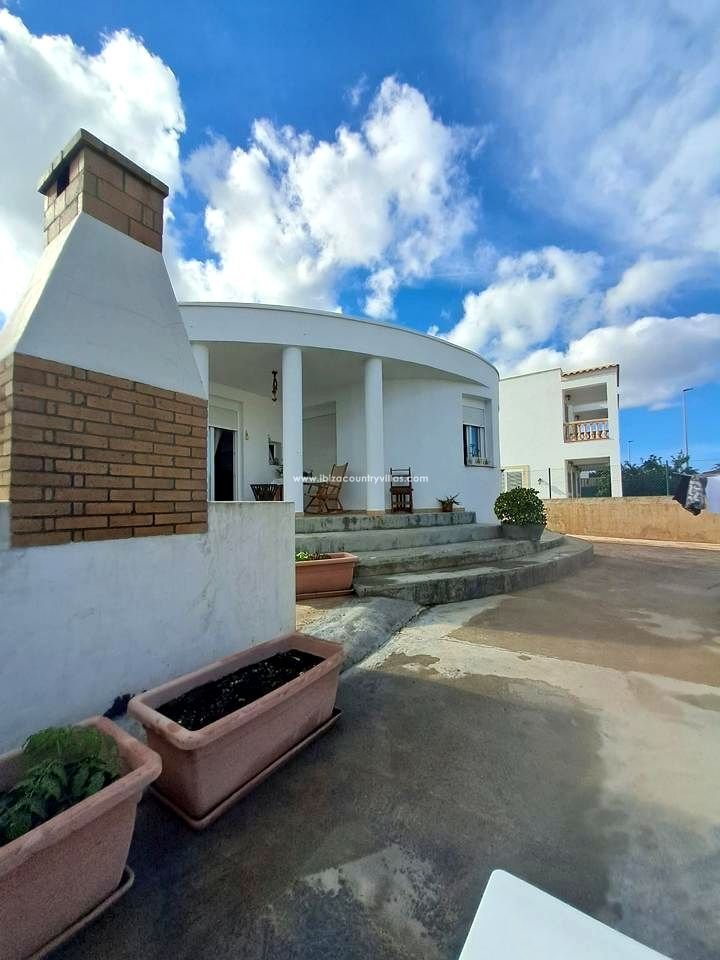 Villa in Sant Antoni de Portmany, Balearic Islands, Spain 1 - 16582145
