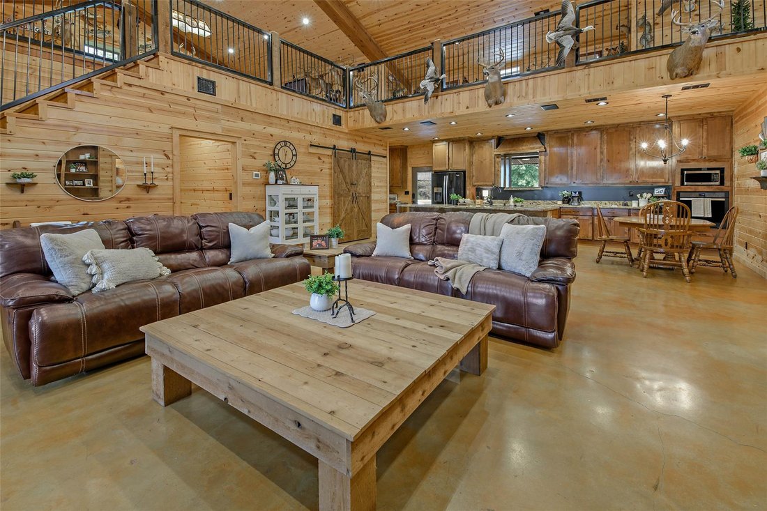 House in Caldwell, Texas, United States 4 - 16590803