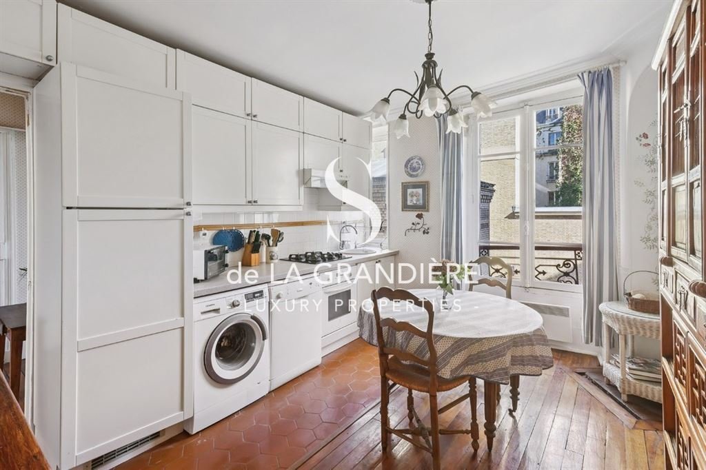Apartment in Muette Nord, Paris 16e Arrondissement, Paris 5 - 16581997