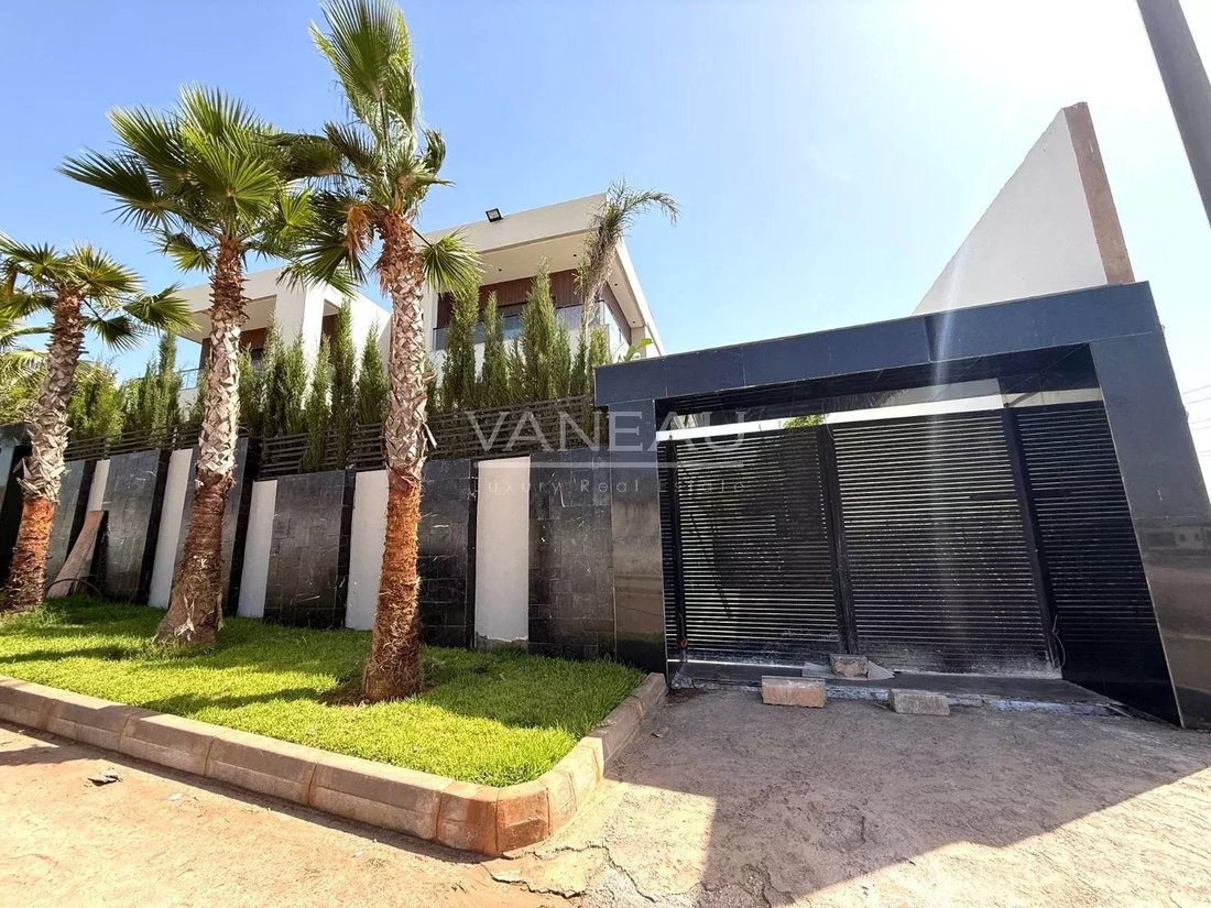 Villa in Bouskoura, Casablanca-Settat, Morocco 4 - 16605878