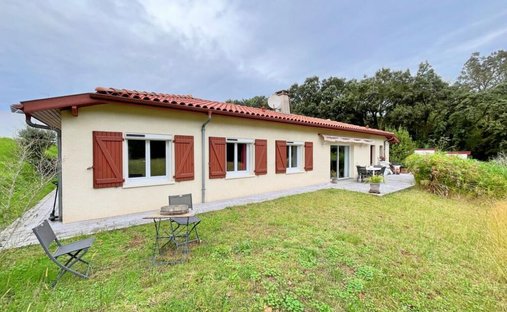 House in Centre, Tarnos, France 1