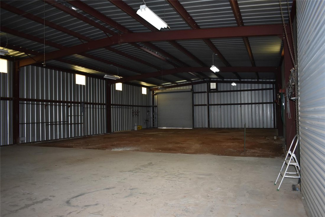 House in Bastrop, Texas, United States 5 - 16589135