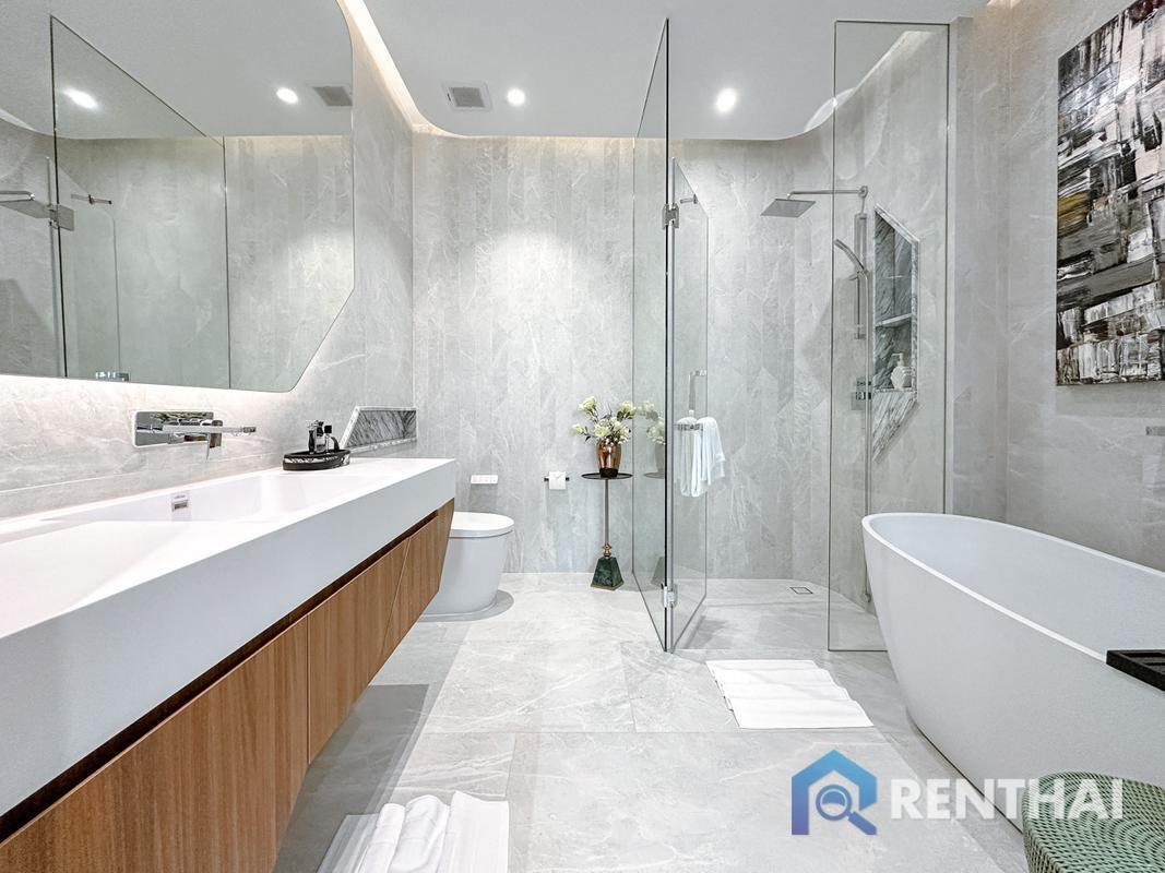 Apartment in Choeng Thale, Phuket, Thailand 4 - 16606526