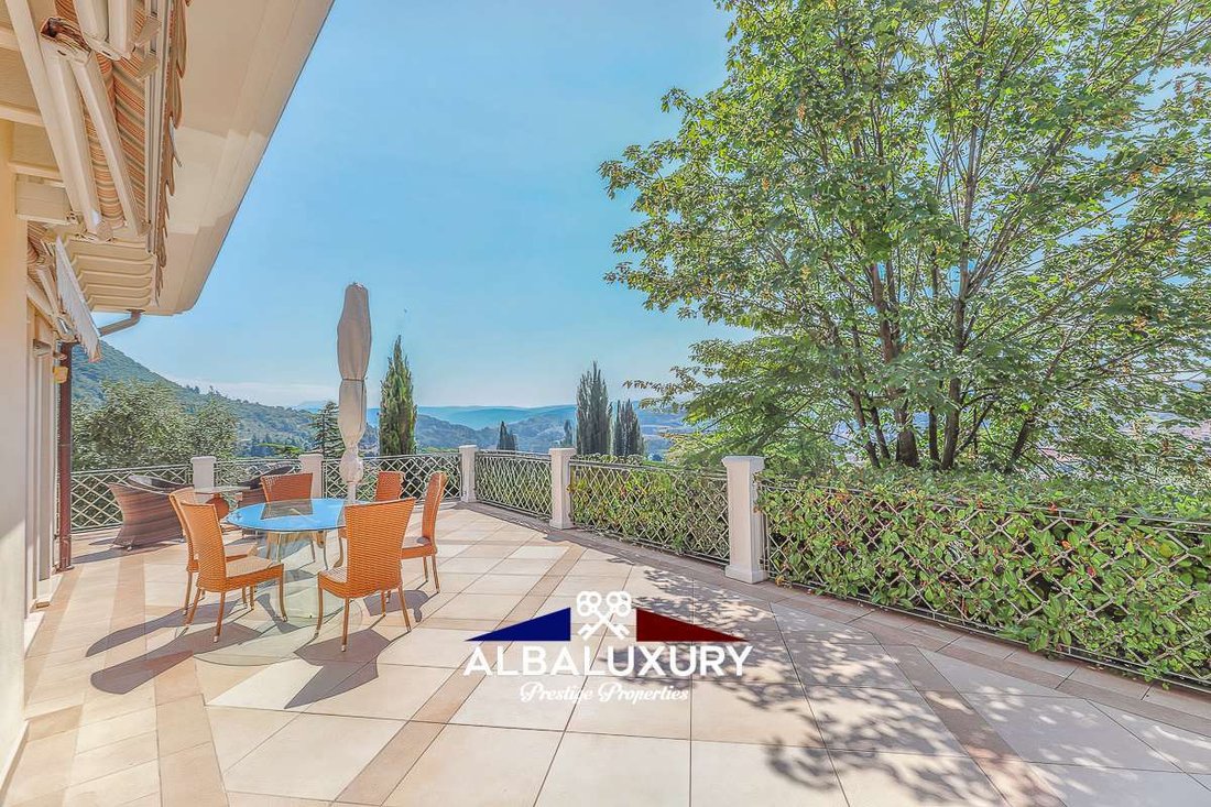 Villa in Roe, Lombardy, Italy 4 - 16605969