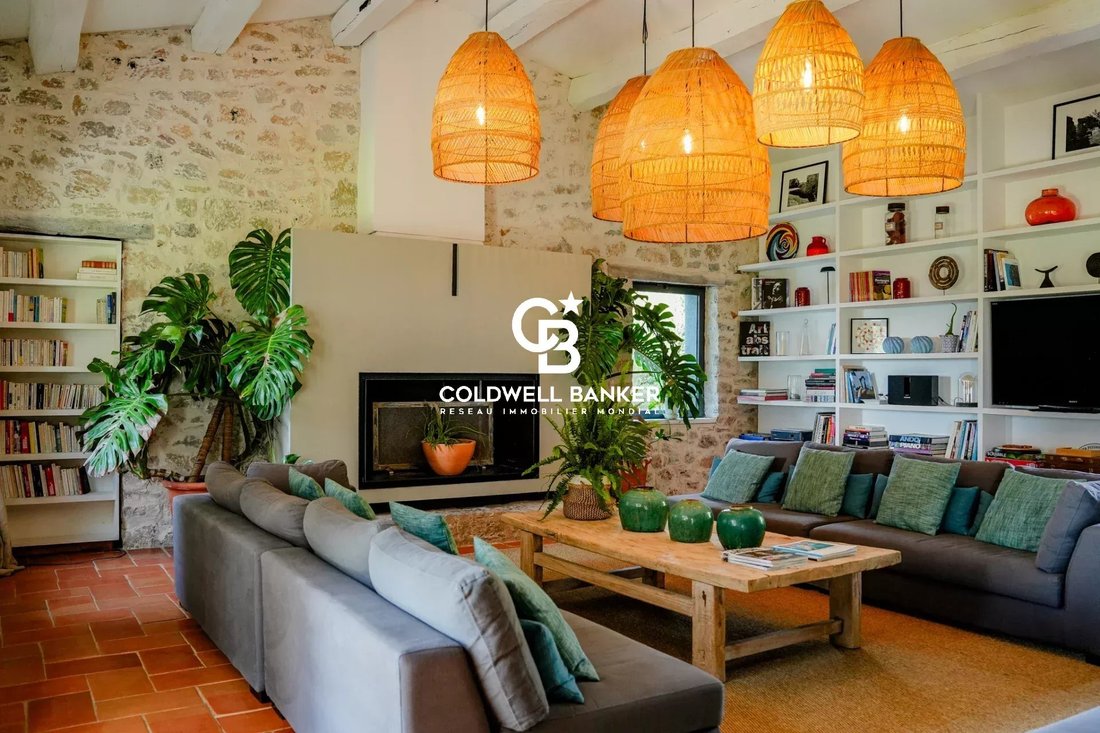 Estate in Flayosc, Provence-Alpes-Côte d'Azur, France 3 - 16582594
