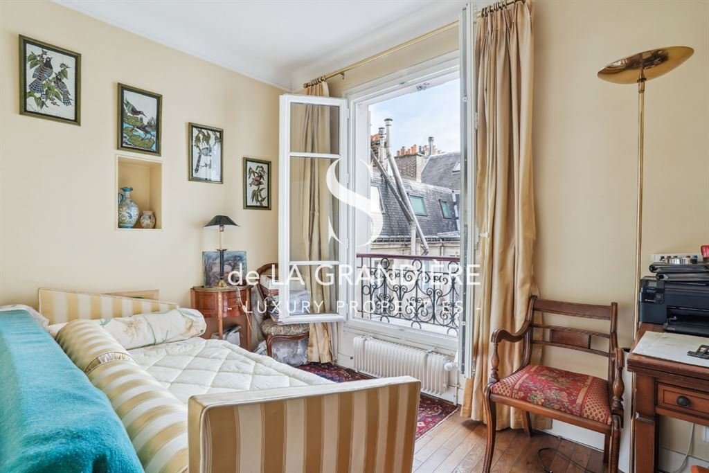 Apartment in Muette Nord, Paris 16e Arrondissement, Paris 5 - 16581999