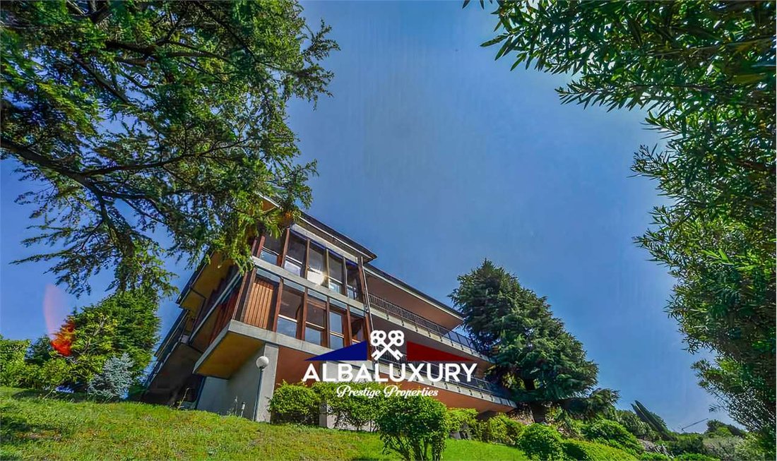 Villa in Moniga del Garda, Lombardy, Italy 2 - 16605970