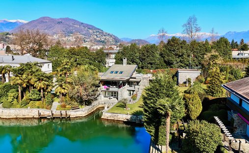 Villa in Caslano, Ticino, Switzerland 1