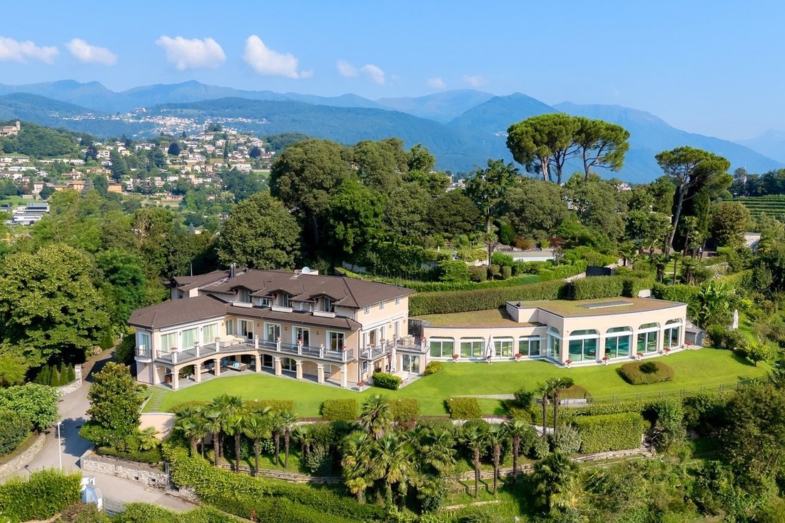 Villa in Sorengo, Ticino, Switzerland 1 - 16583205