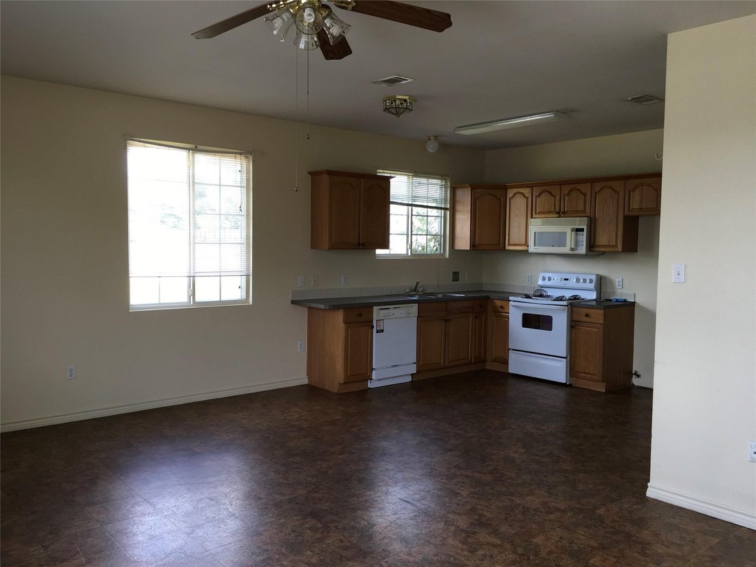 Bastrop, Texas, United States 5 - 16588363