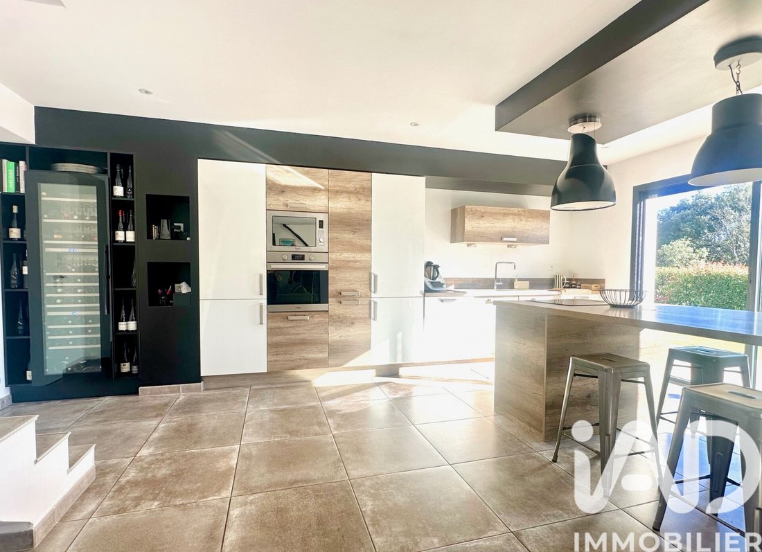Casa en Uchaux, Provenza-Alpes-Costa Azul, Francia 4 - 16604040