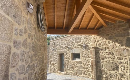 House in Carapace, Braga, Portugal 1