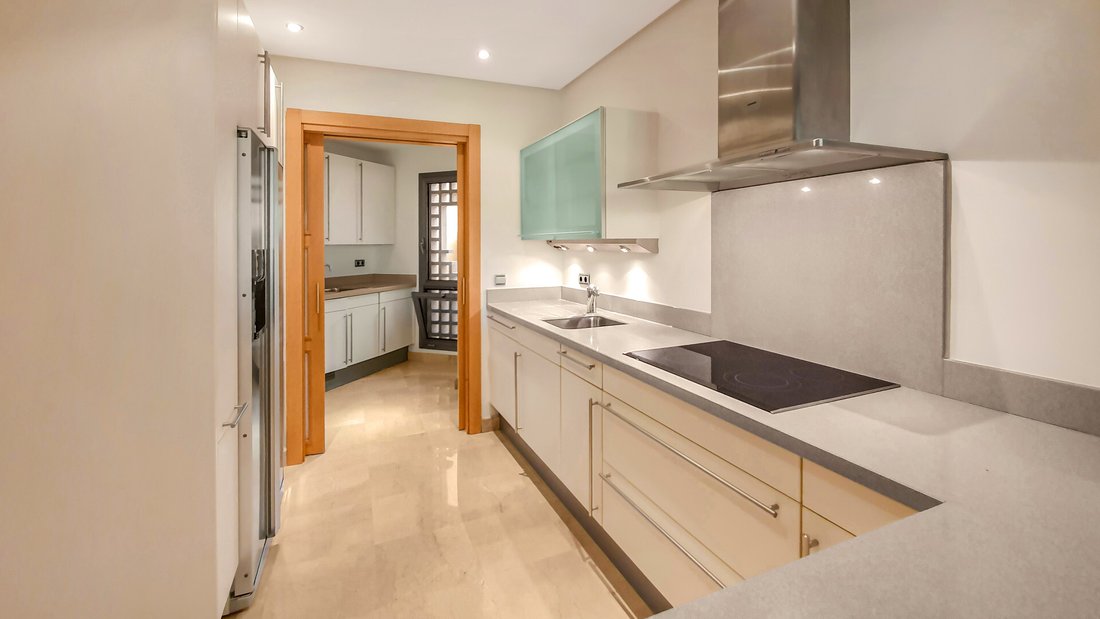 Apartment in Sierra Blanca, Marbella, Spain 5 - 16583572