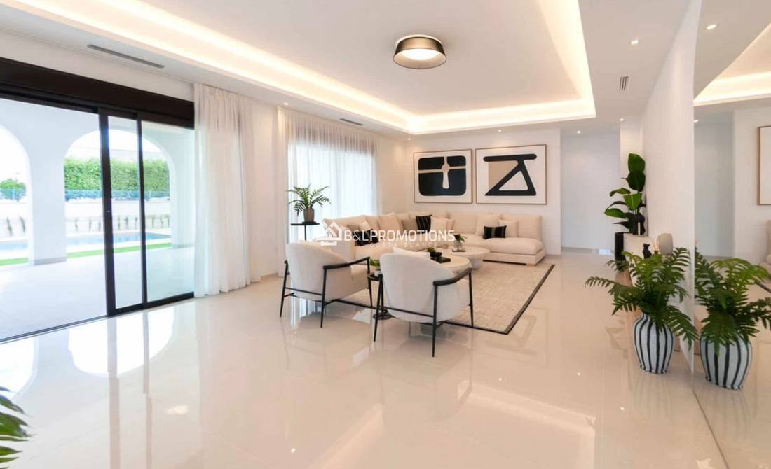 Villa in Torrevieja, Valencian Community, Spain 3 - 16582080