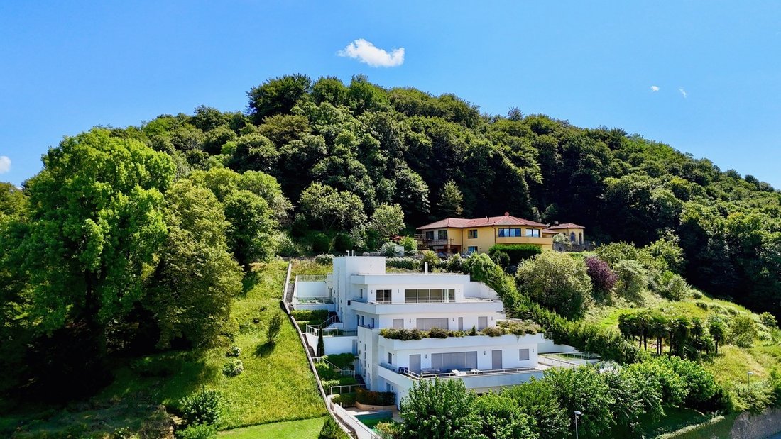 Photo inspiration: Luxury Severity News Penthouse Suisse Reference: Luxury Penthouse With Partial Lake View In Collina D Oro