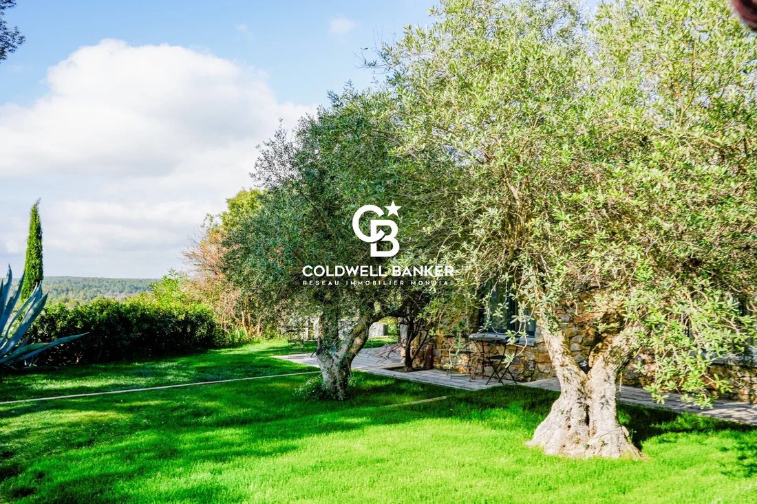 Estate in Flayosc, Provence-Alpes-Côte d'Azur, France 4 - 16582594