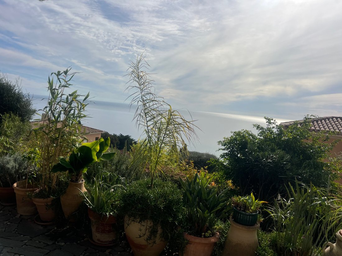 Villa in Menton, Provence-Alpes-Côte d'Azur, France 2 - 16583953