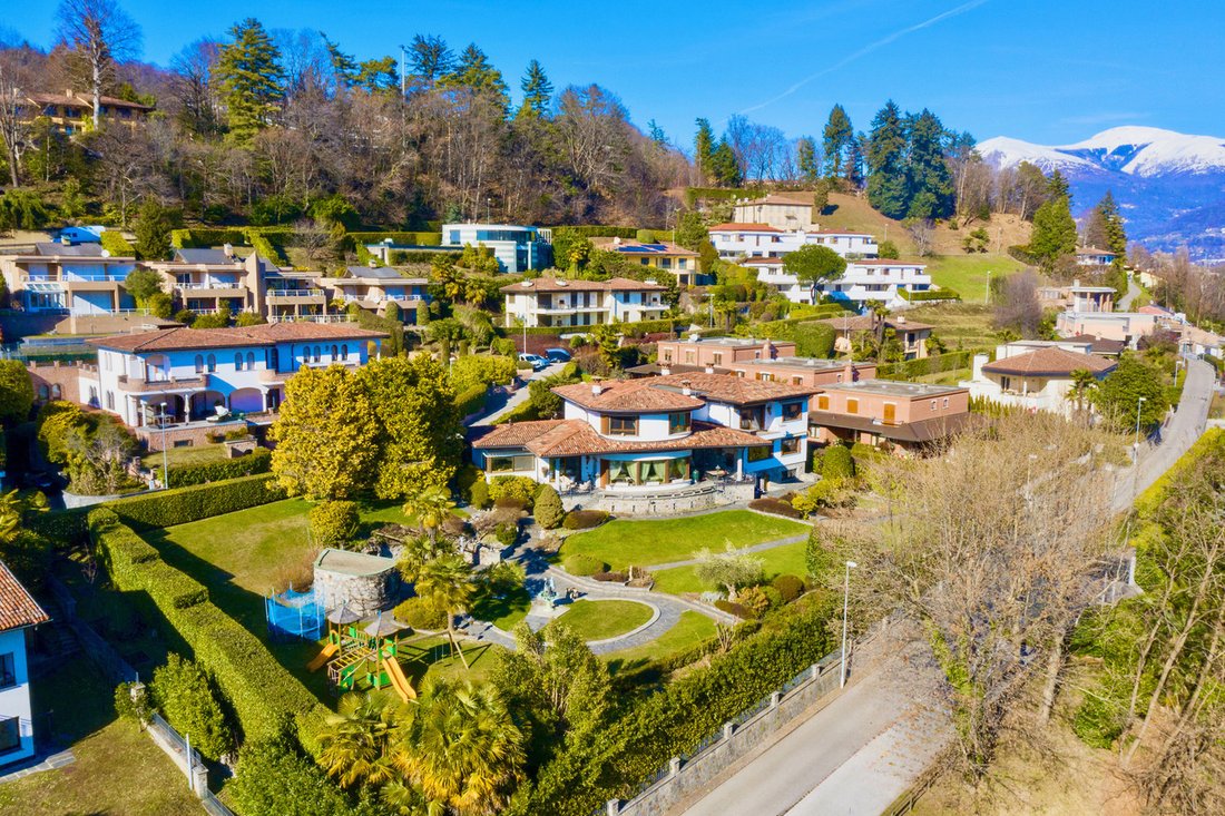 Villa in Savosa, Ticino, Switzerland 1 - 16583201