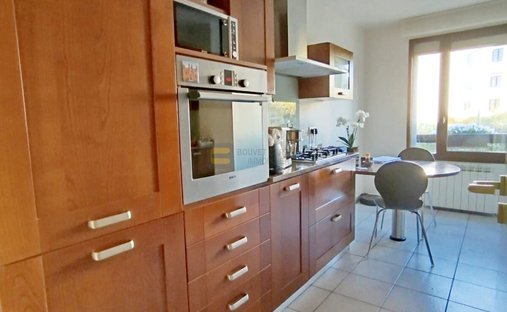 Castle for Sale in Saint-Julien-en-Genevois, Auvergne-Rhône-Alpes, France