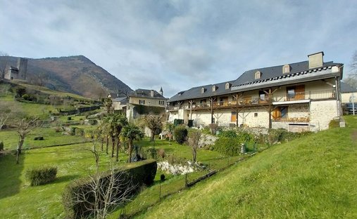 House in Castet, Nouvelle-Aquitaine, France 1