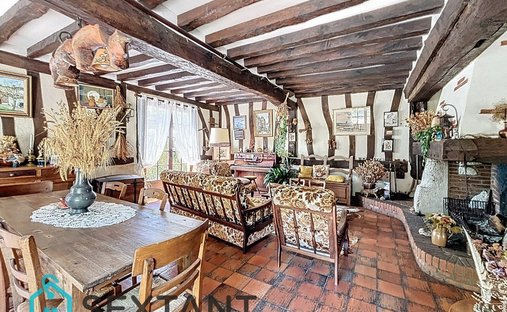 Castle for Sale in Veules-les-Roses, Normandy, France