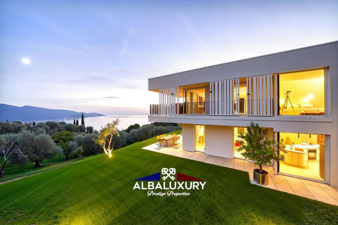 Villa in Tremosine sul Garda, Lombardy, Italy 2 - 16605961