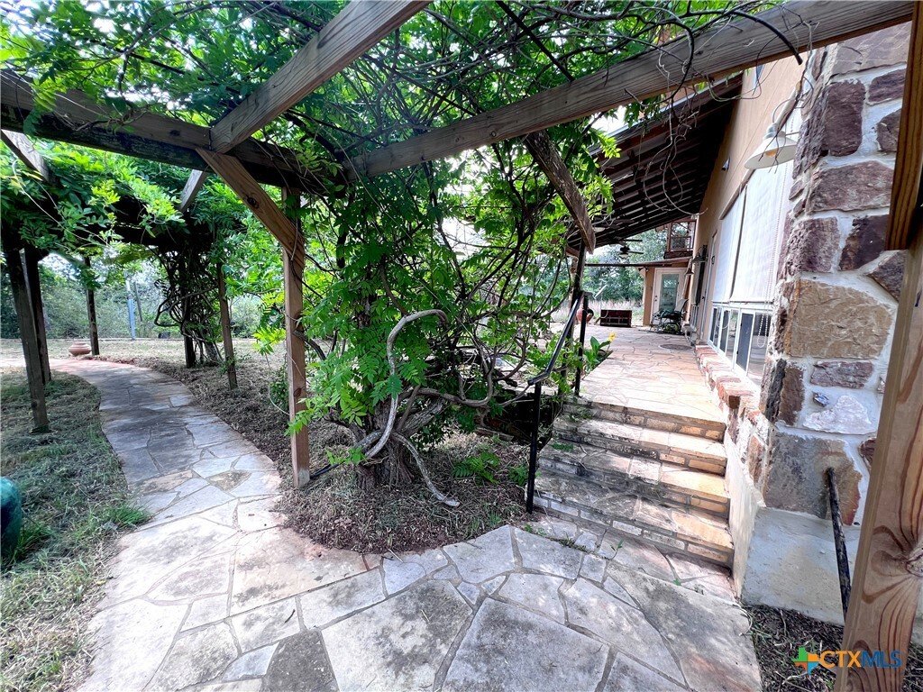 House in Seguin, Texas, United States 3 - 16584406