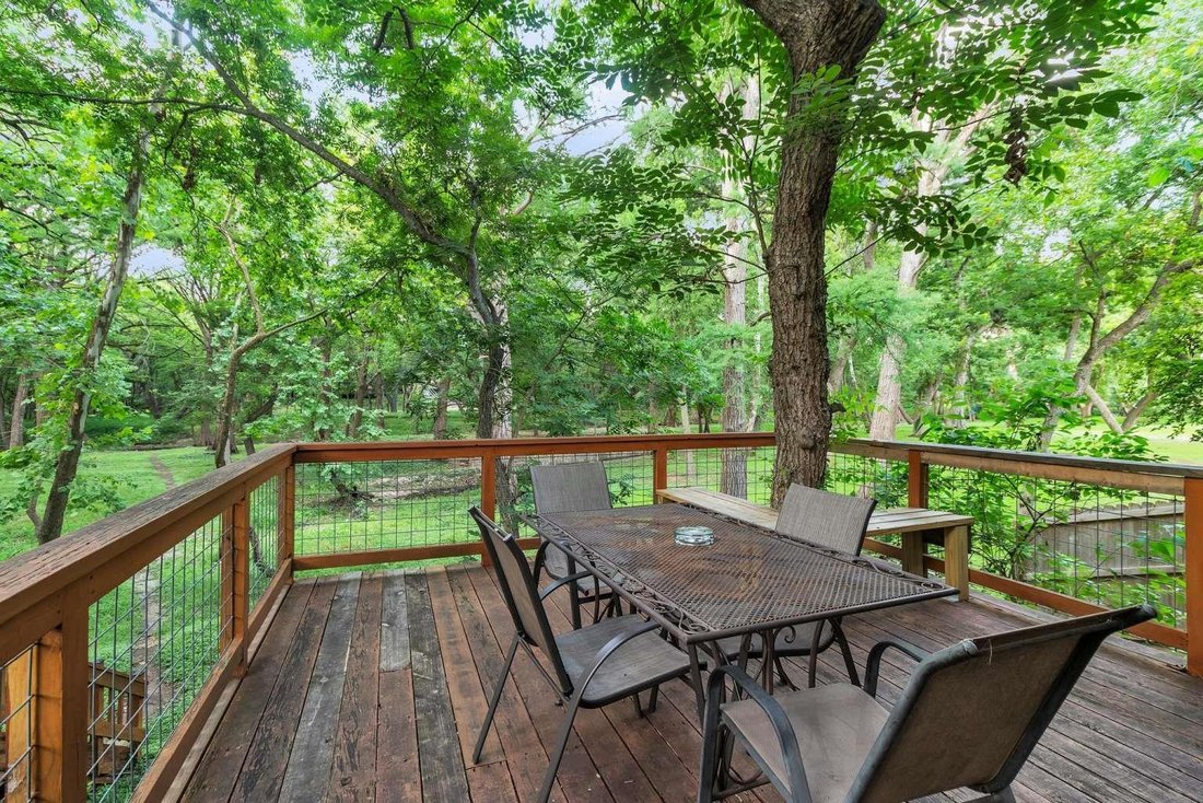 Wimberley, Texas, United States 3 - 16590610