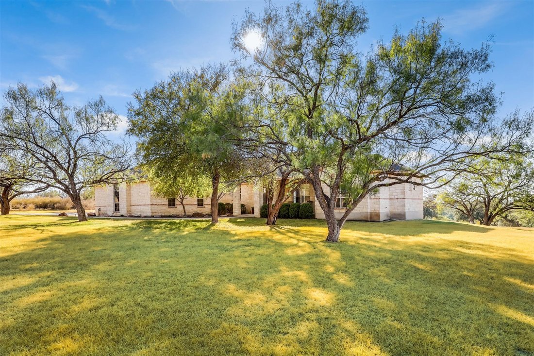 House in Spicewood, Texas, United States 2 - 16591396